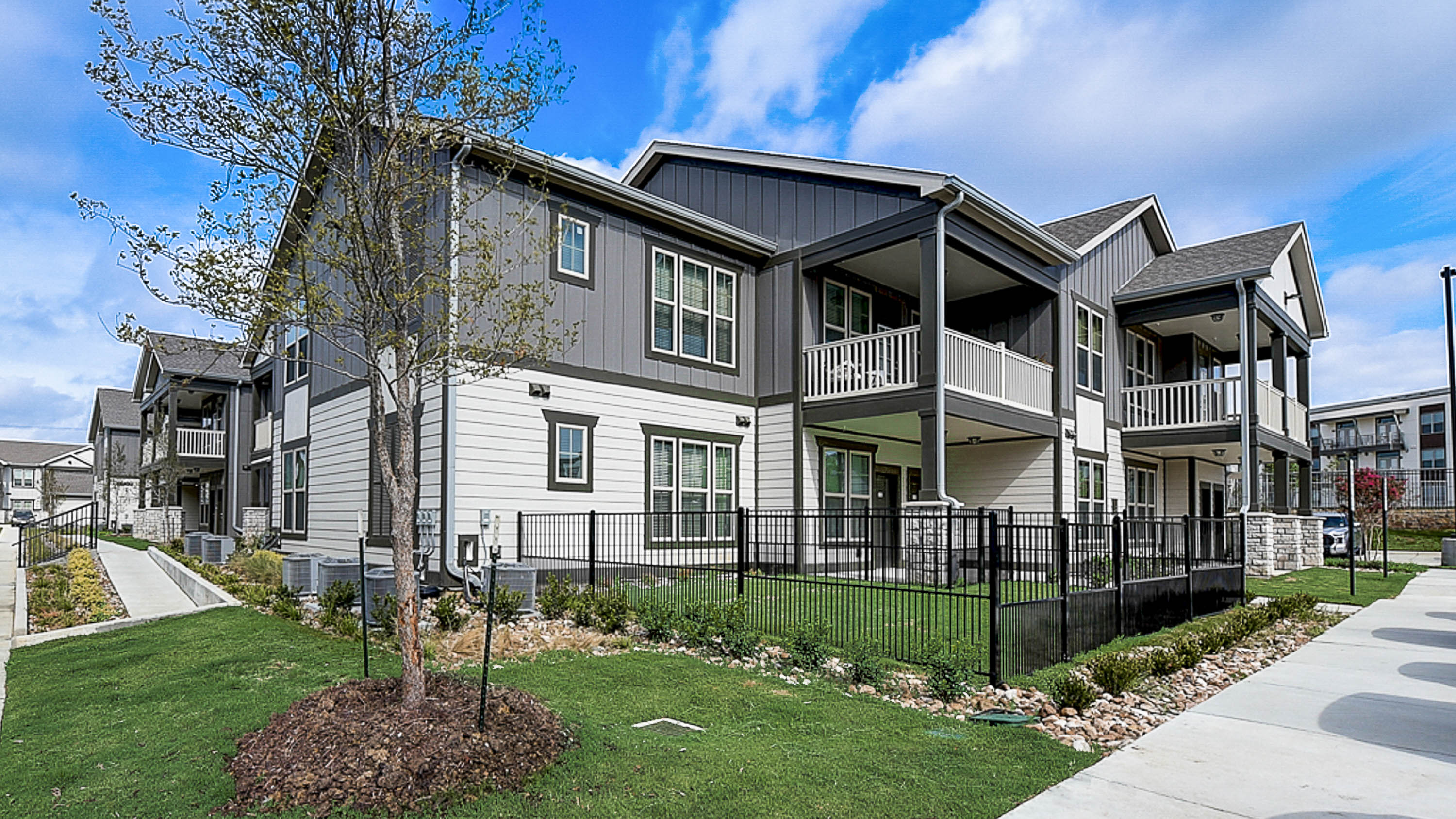 Photos of Springs at Grand Prairie Apartments in Grand Prairie, TX